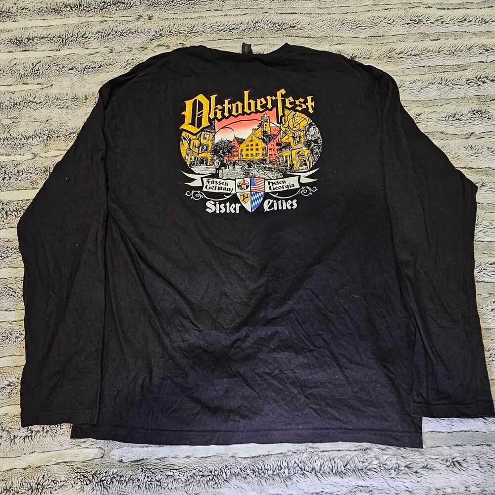 Gildan Men's Black T-shirt